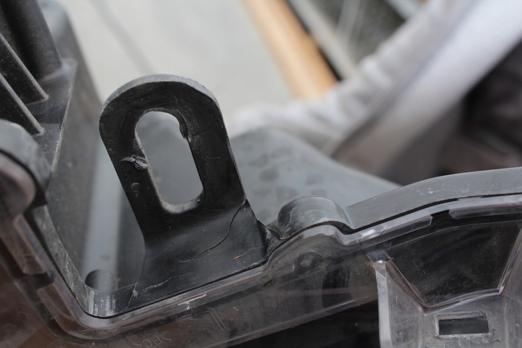 фото №14, Фара лампа передняя левая chr europa