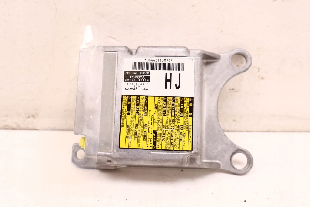 Купити Модуль датчик подушка безпеки toyota оригінальний номер 89170-42400