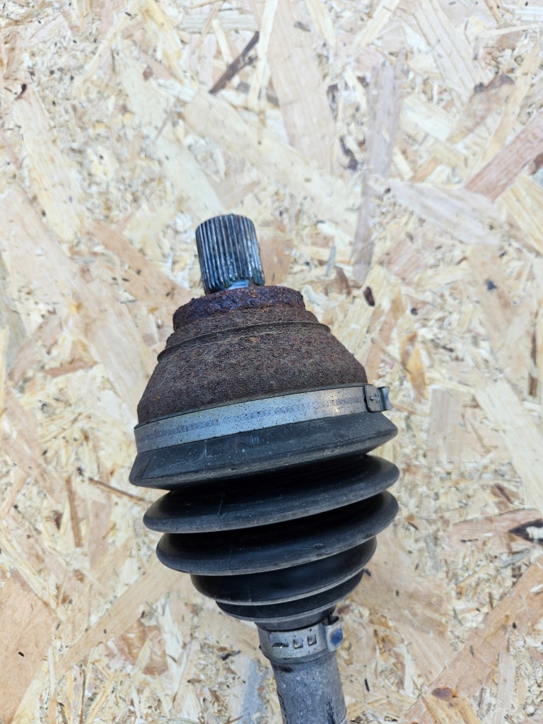 Приводной вал левая 4x4 dsg vw volkswagen audi 5n0407763f Оригинал