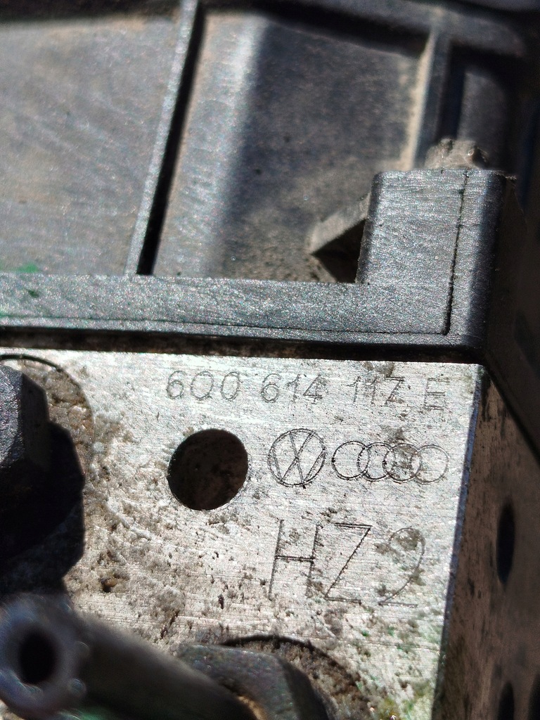 фото №9, Насос abs seat ibiza vw polo skoda fabia 6q0614117e