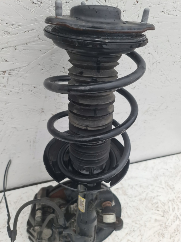 фото №5, Rav4 v амортизационная стойка правый перед поворотный кулак 2,5 гибрид