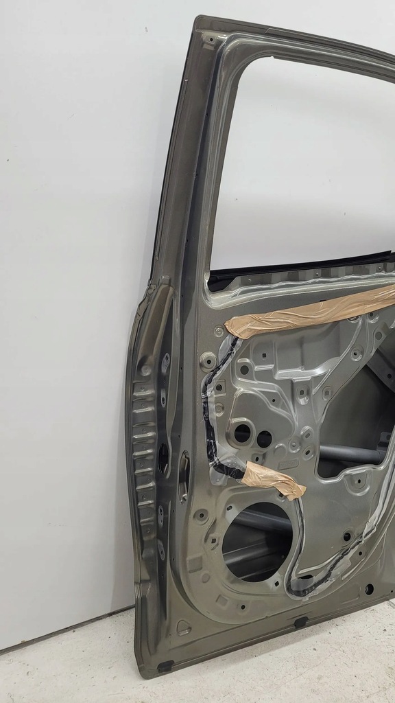 фото №10, Toyota yaris cross 20+ двері задня задні праве fv