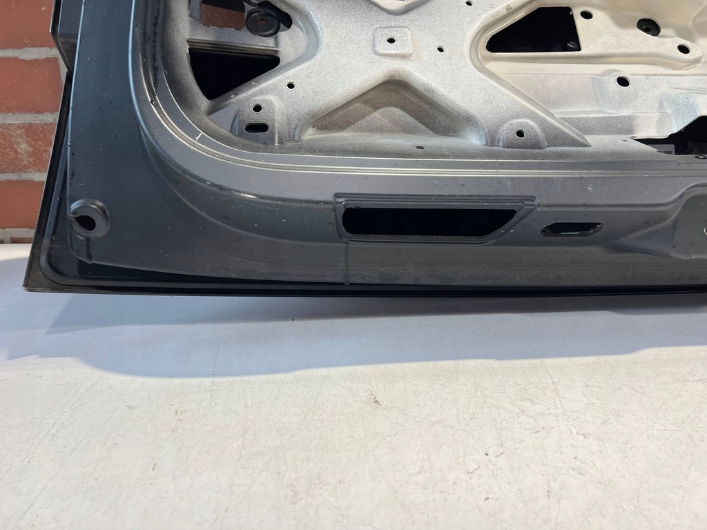 фото №14, Кришка багажника задня задня land rover velar s l560 j8a2-40010