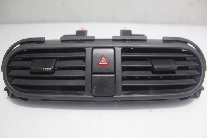 фото №1, Решітка обдув середня suzuki splash