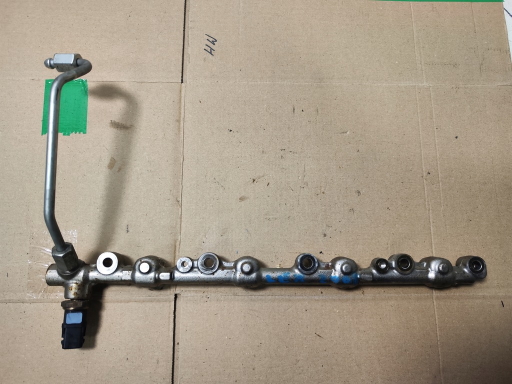 фото №1, Молдинг впрыскная lexus 2.0 b rx nx is 200t