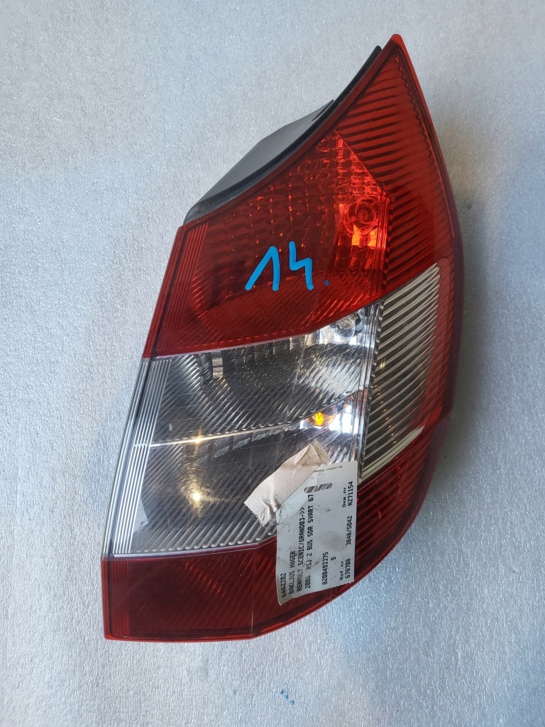 фото №1, Renault grand scenic лампа правая задняя 8200493375g
