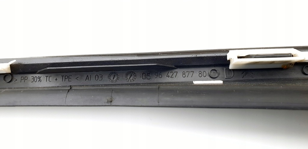 фото №15, Citroen c2 молдинг резиновый элемент прокладка стойка перед передний стекло правая