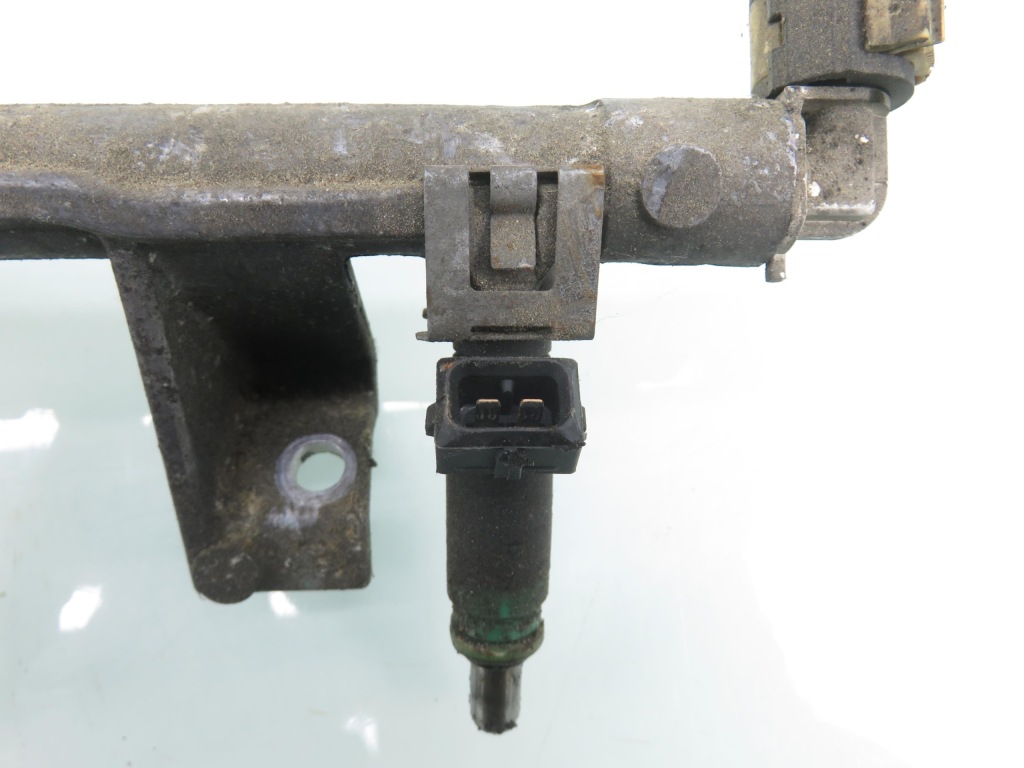 Молдинг упорскування ford focus mk1 1 1.6 16v 98mfba fyda Недорого