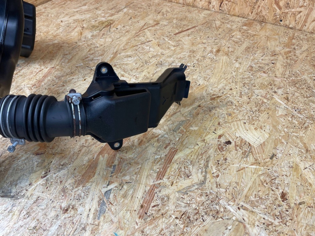 фото №4, Впуск повітрозабірник труба резонатор повітря toyota prius iv 17751-37110 17752-37120