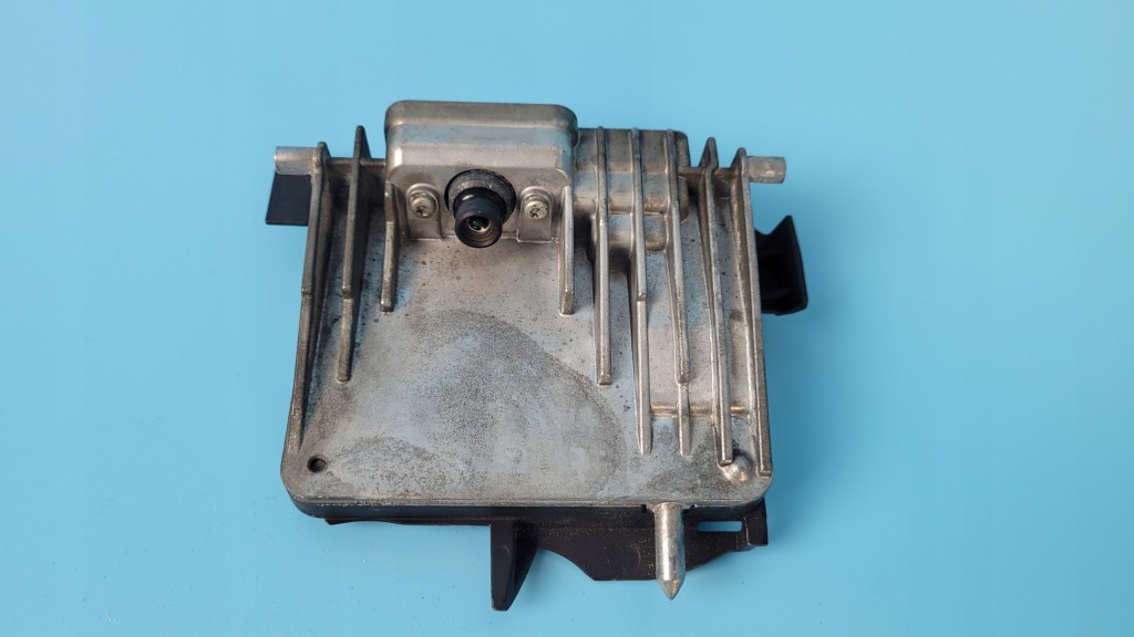 Купити Mercedes w177 a180 19r камера радар перед a2479007709