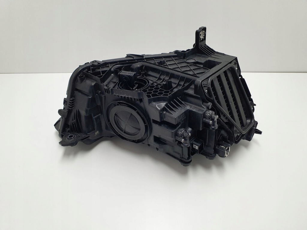 Audi q3 83a matrix full led лівий праві фара передня ліва правий європа Доставка