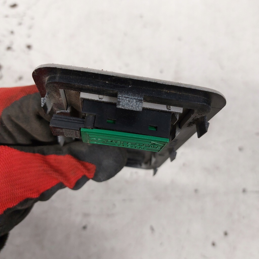 фото №5, Bmw e39 sedan заглушка потолочный микрофон 8374075 8165257 8171514