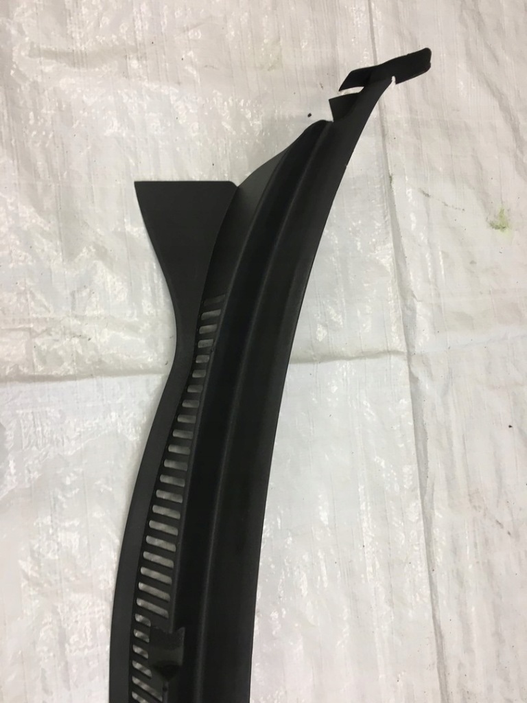 фото №16, Жабо отражатель воды vw polo 9n fl lift 2001-2009 6q1819415b