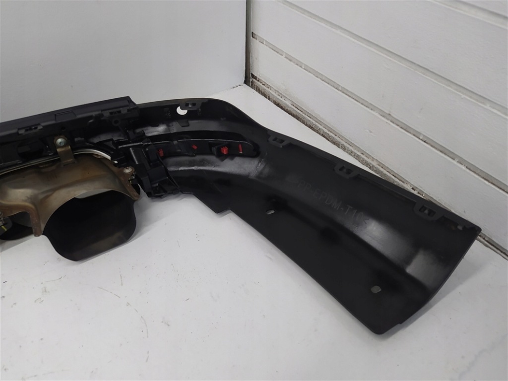 Накладка спойлер дифузор citroen c5 3 x7 08-17r. універсал 9686050177 Оригінал