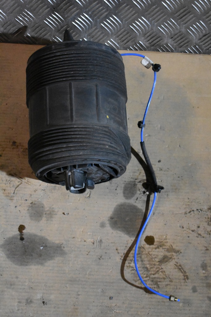 фото №1, Idealny пневмоподушка подушка права audi q7 q8 1