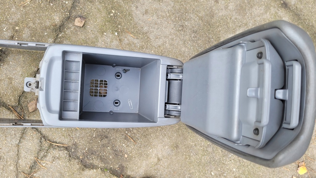 фото №8, Mazda 6 i туннель средний подлокотник