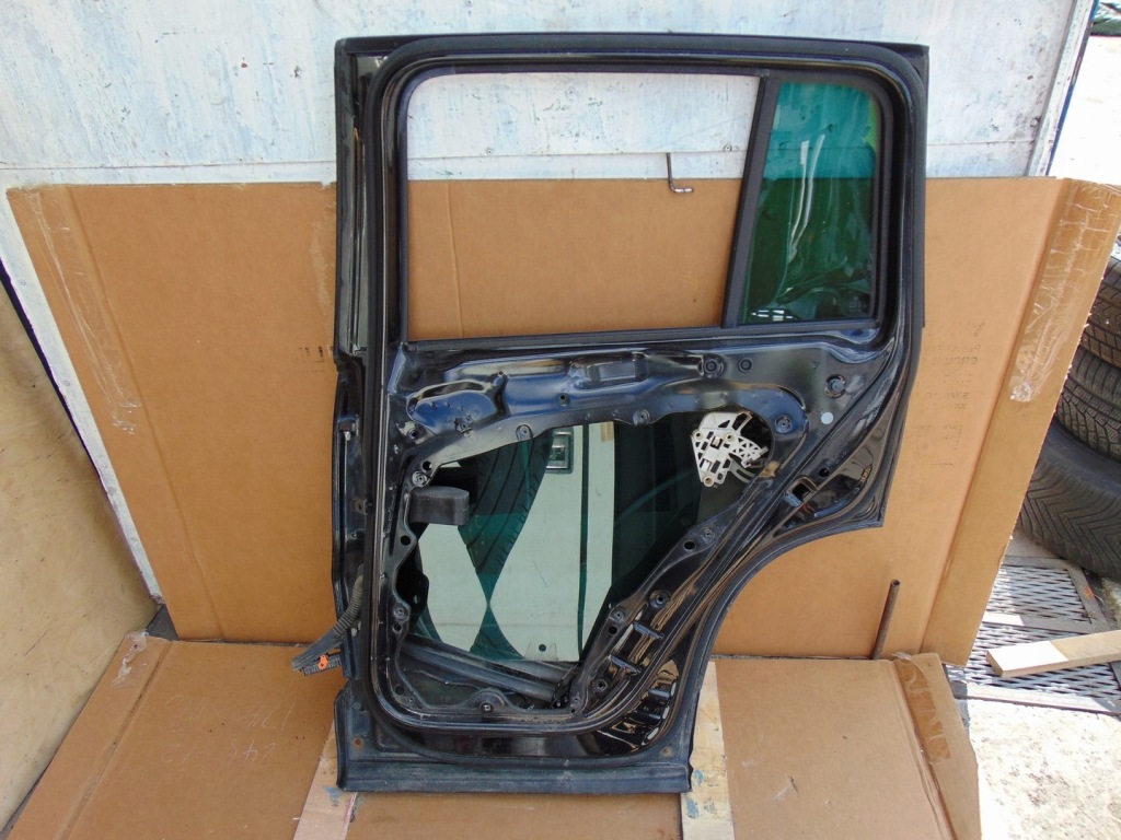 фото №13, Двері правий задня vw tiguan 1 r-line lc9x