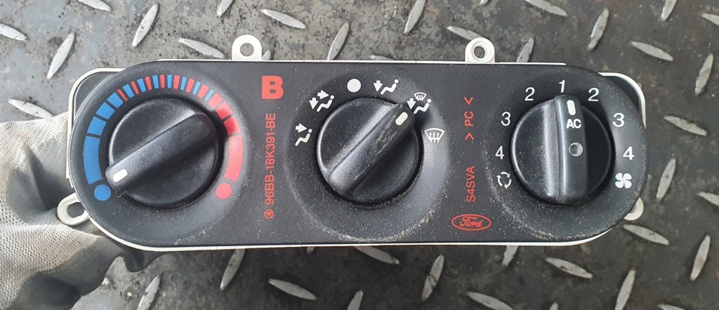 фото №1, Панель обдув i ac ford mondeo mk2