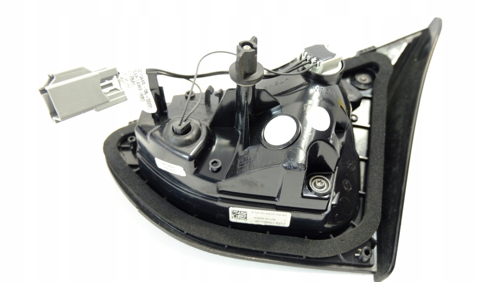 фото №1, Ford puma mk2 вкладыш лампы крышки багажника левый задняя