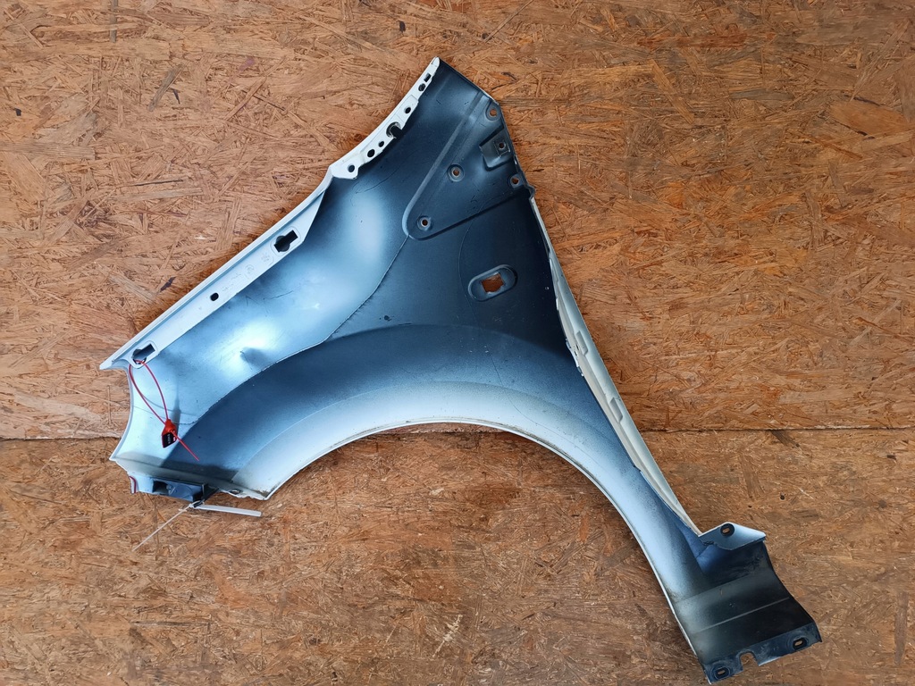 фото №11, Крыло правый перед 8200588325 renault twingo ii 2