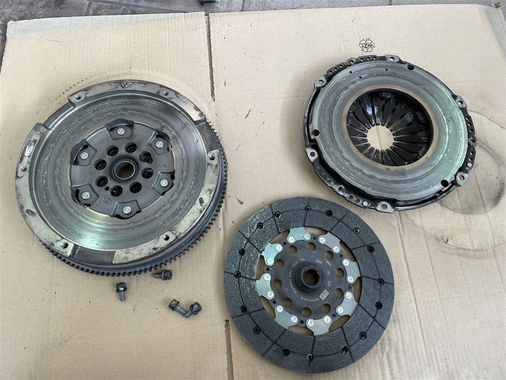 фото №10, Колесо двухмассовый сцепление диск прижим renault master 4 iv 19-23r 2.3 dci