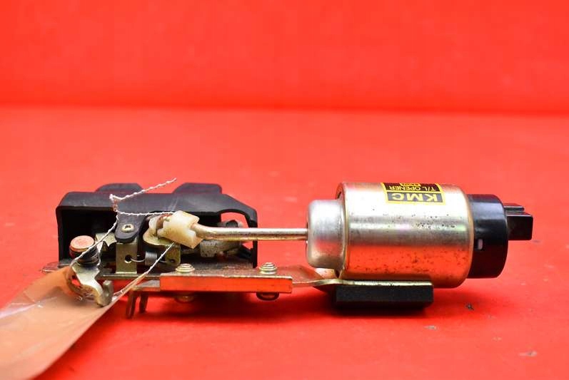 фото №5, Замок крышки задняя багажника 95790-33050 kia magentis 1 i 01-03