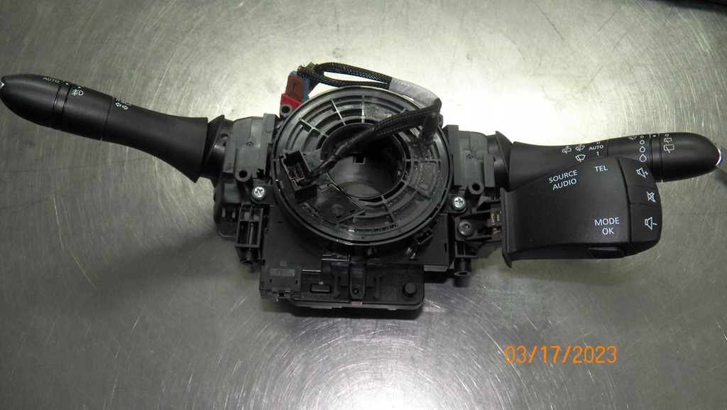 фото №1, Переключатель комбинированный renault kadjar 255678341r