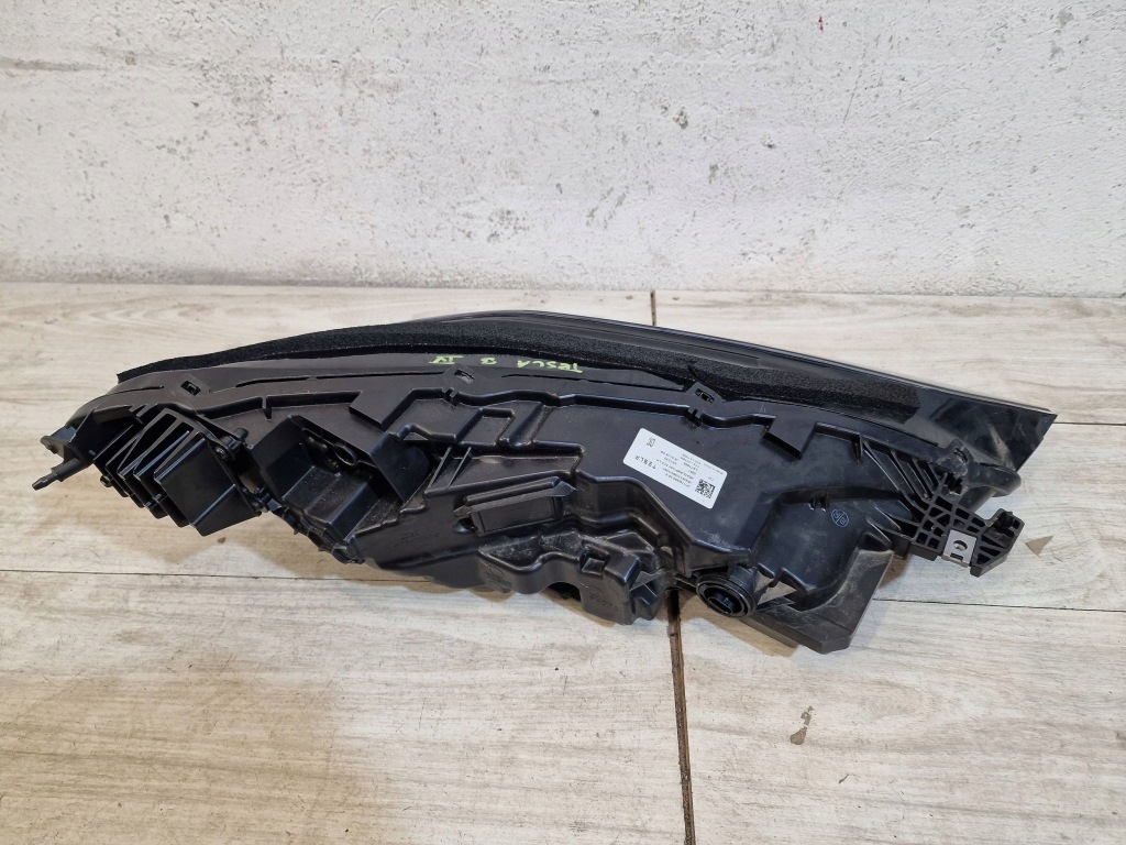 Tesla model 3 highland 2024- фара full led ліва європа Недорого