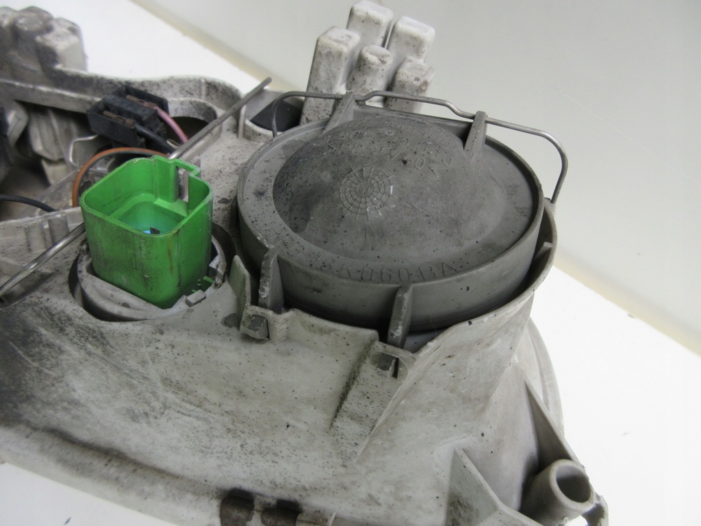 фото №9, Фара правый лампа ford fiesta mk4 96fg13005ac