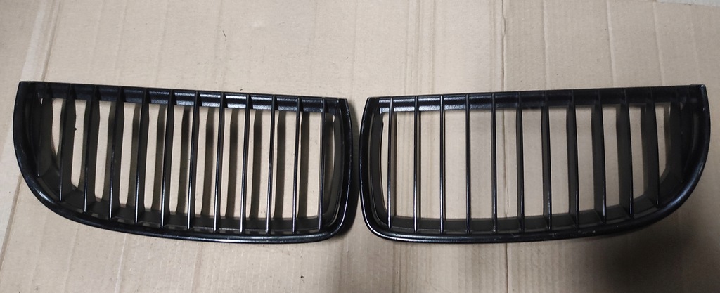 фото №1, Bmw 3 e90 решётка радиатора решётка радиатора решётка радиатора бампера правая левая