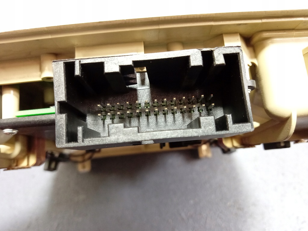 фото №5, Audi a8 d3 лампа стельовий задня 4e0947111aa