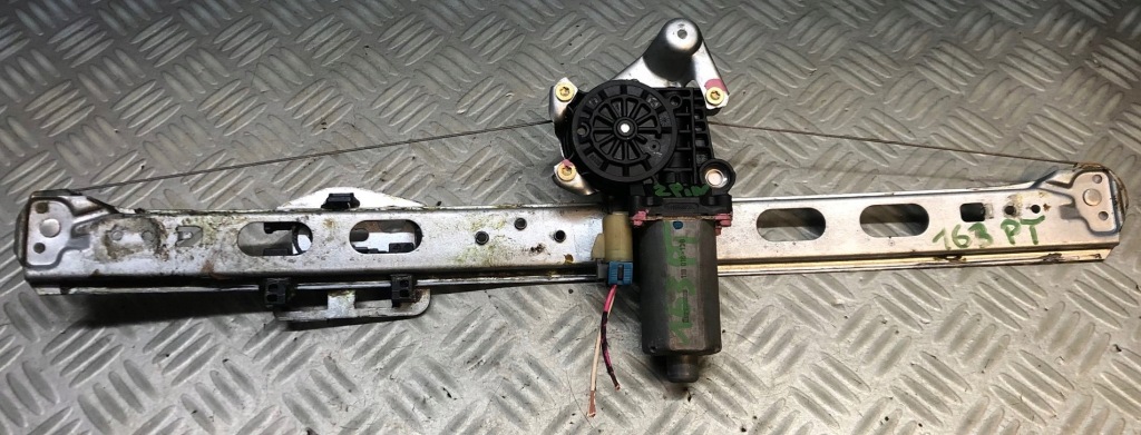 фото №1, Mercedes w163 ml механизм правый задняя