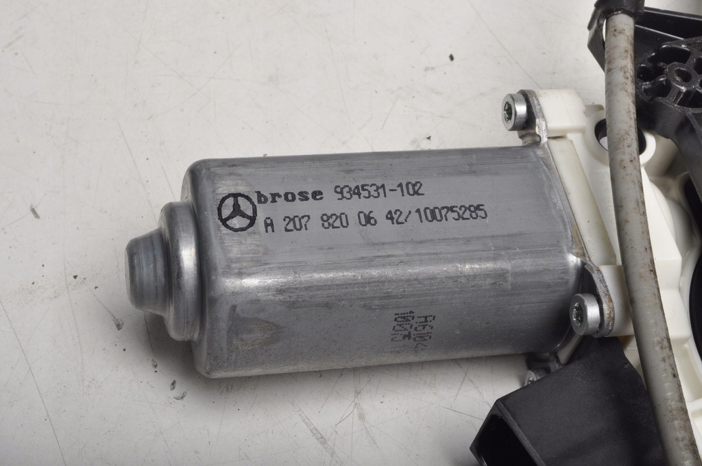 фото №9, Mercedes w172 r172 подъемник стекло правый перед 3d a1727200246