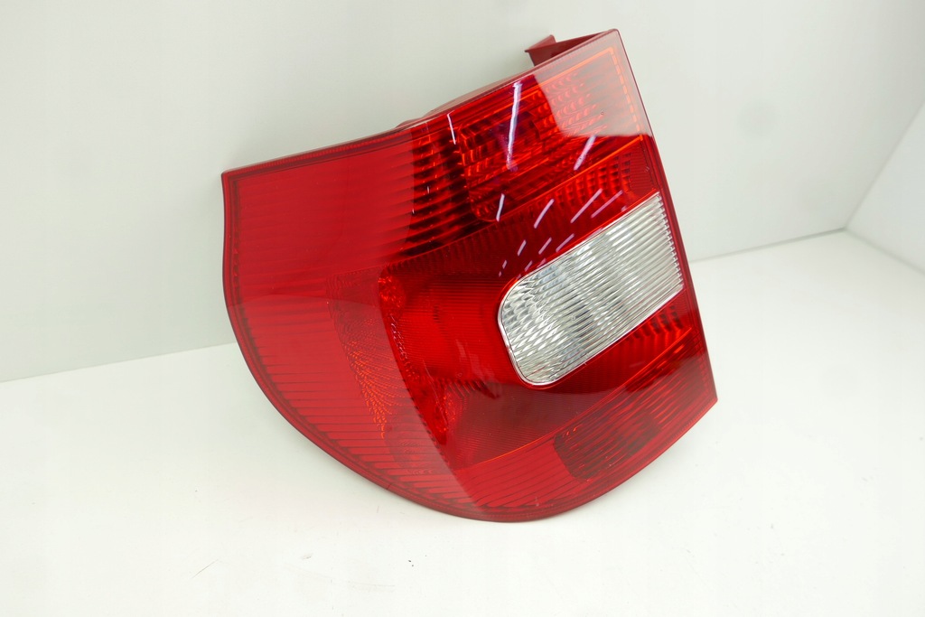 фото №15, Лампа задняя левая skoda yeti 5l 09.09-09.13 693587-t