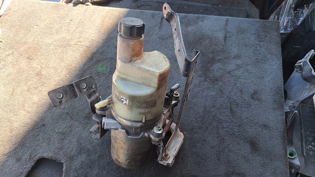 фото №7, Volvo c30 s40 ii v50 c70 lift насос підсилювача koszmocowani kpl. 31202520