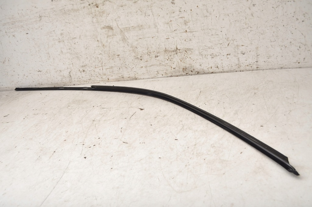 фото №1, Aston martin vanquish i vantage молдинг дверь левая перед передняя