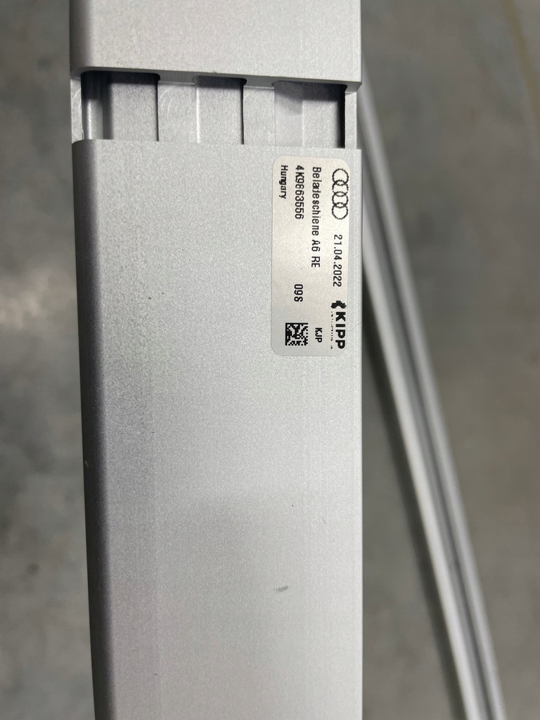 фото №6, Напрямна рейки багажника a6 c8 оригінал 4k9