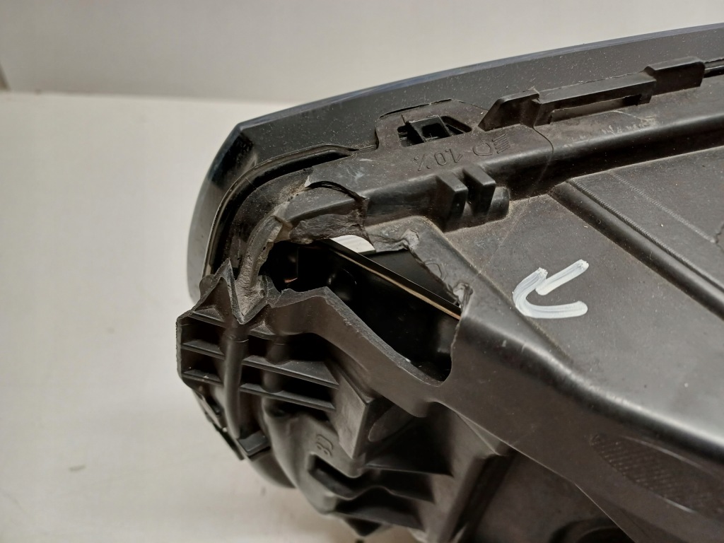 Volvo xc90 2 2 14- фара правый  перед full led 31655168 Киев