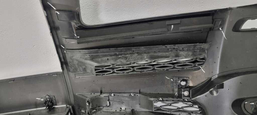 фото №14, Бампер перед передній rolls royce cullinan 18- r32