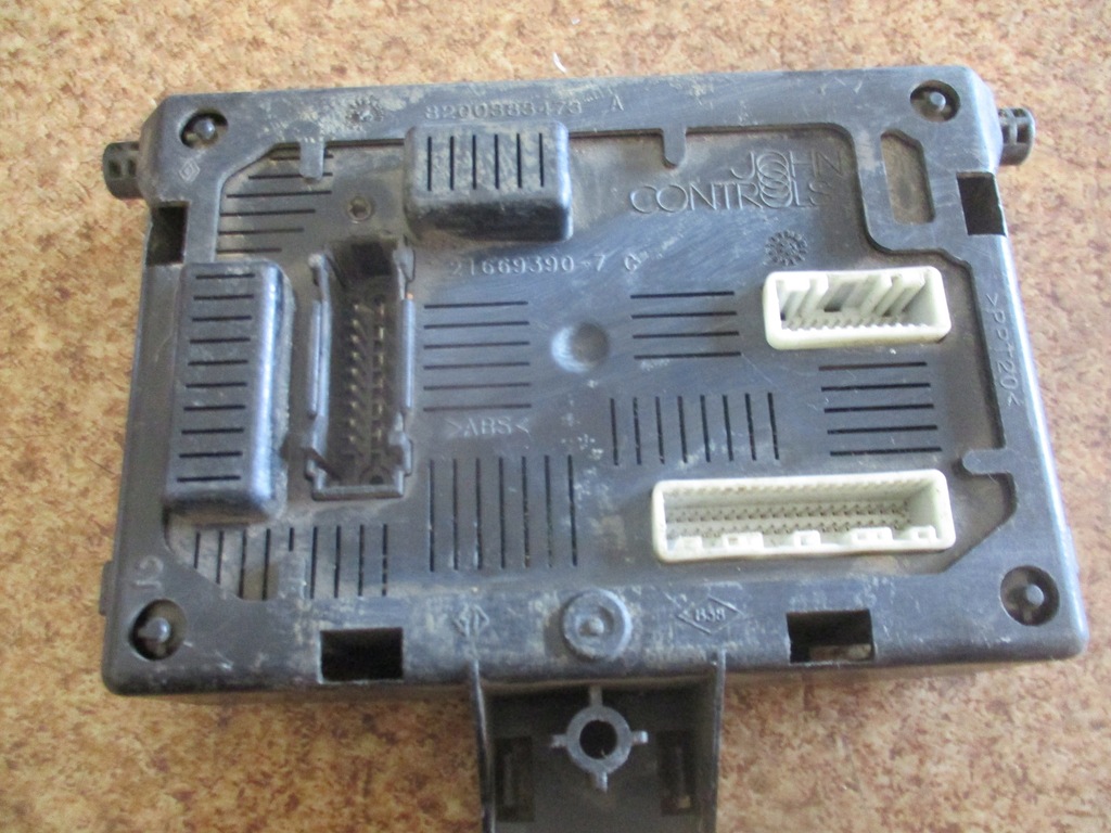 фото №3, Модуль bcm renault clio iii modus 8200652283