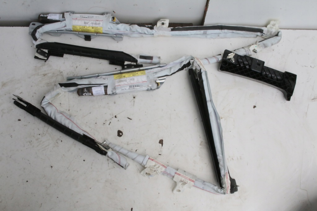 фото №1, Шторка безпеки права seat altea