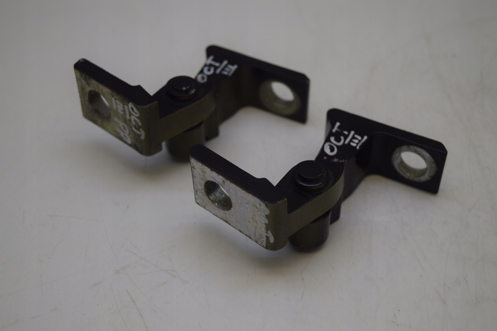 фото №1, Skoda octavia iii петлі двері правий перед kpl lf9r