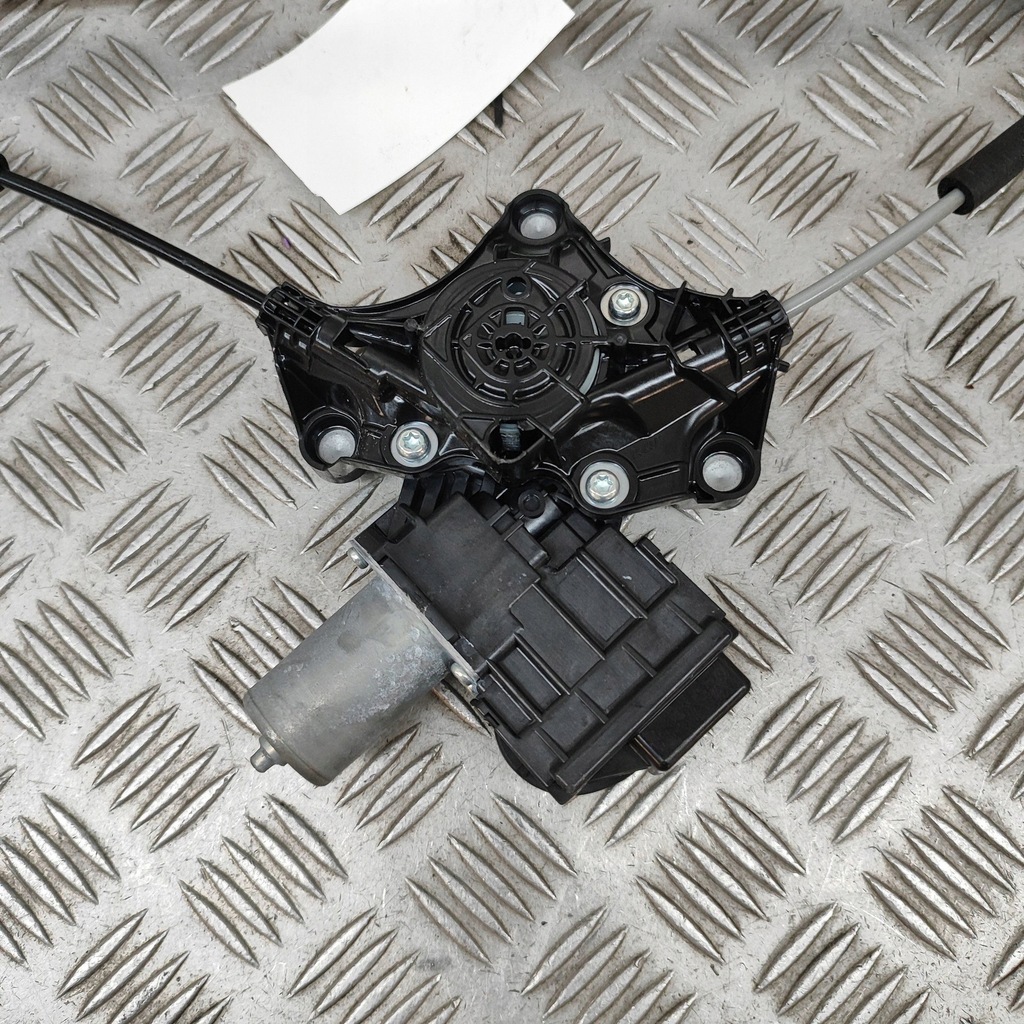 фото №7, Toyota bz4x 2024 задняя сторона левая электрический подъемник стекло дверь задних