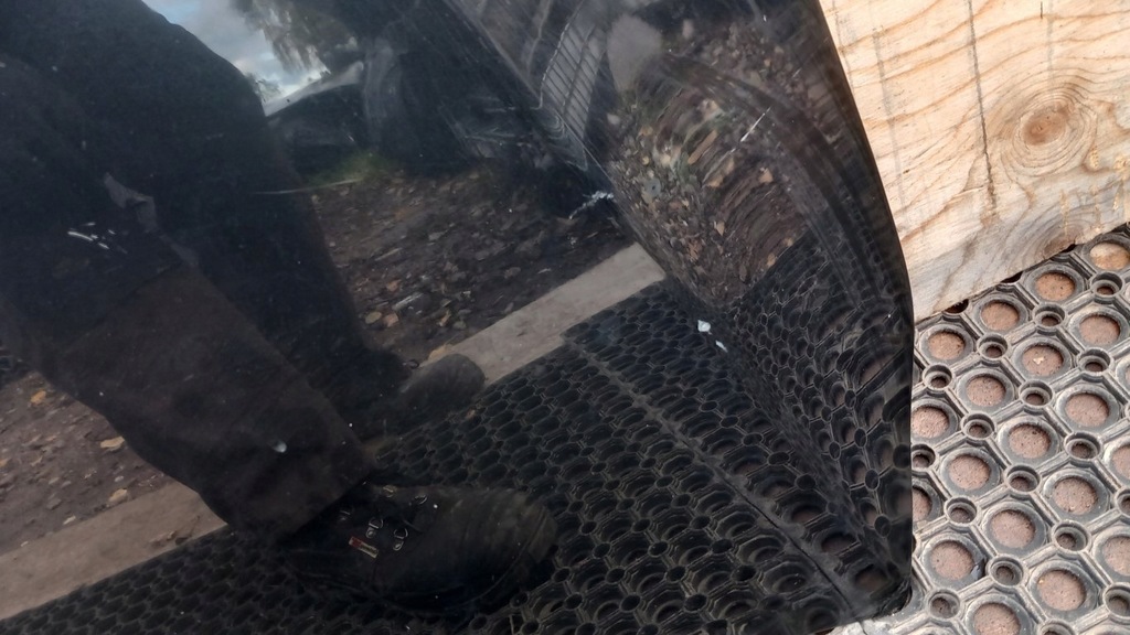 фото №9, Lexus is220 капот 1g0