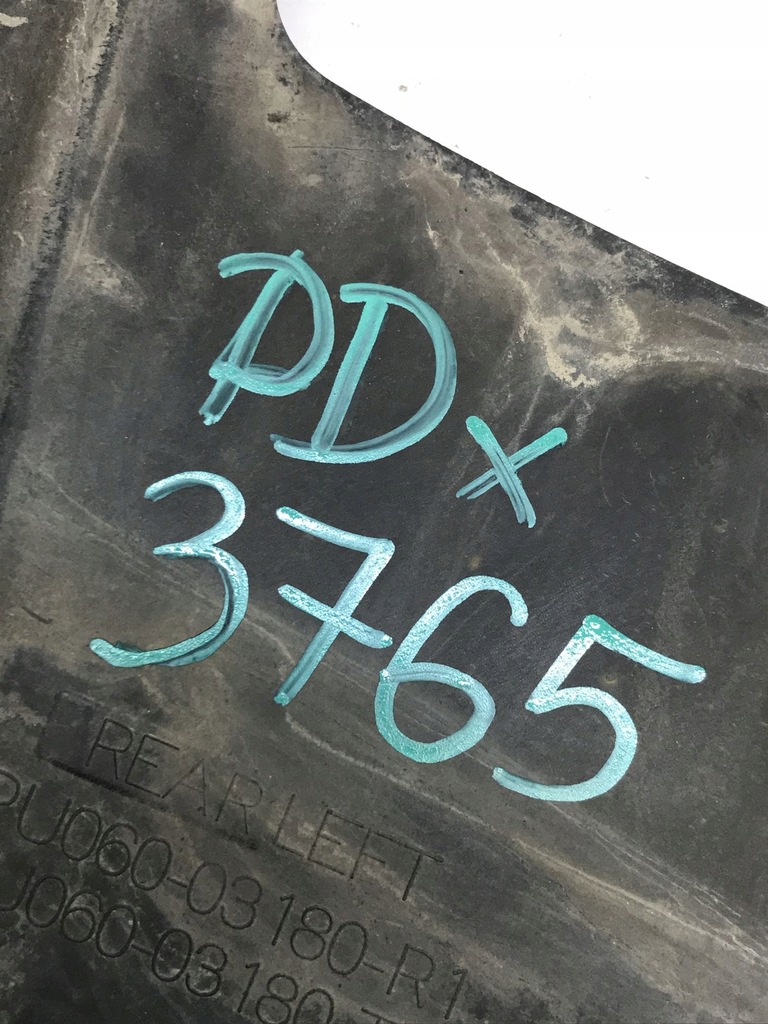 фото №8, Toyota camry брызговик левый задняя pu060-03180-r1