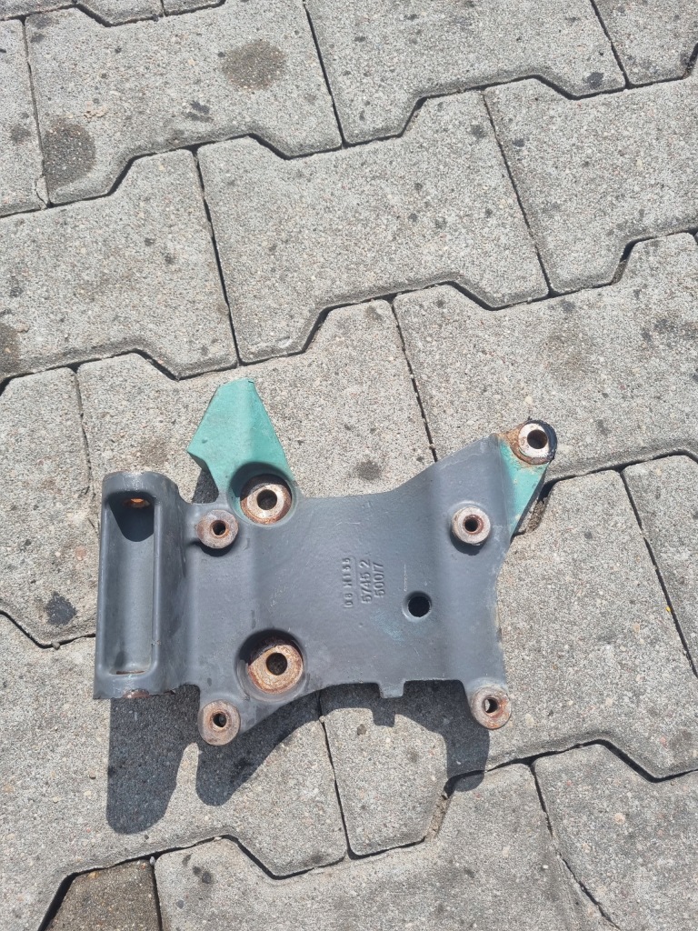 фото №1, Кронштейн кронштейн кронштейн основа генератора volvo fh 16 d16e