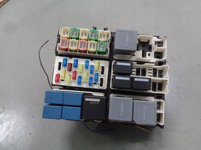 фото №1, Ford ecosport ii 14 1.0 eb коробка запобіжників