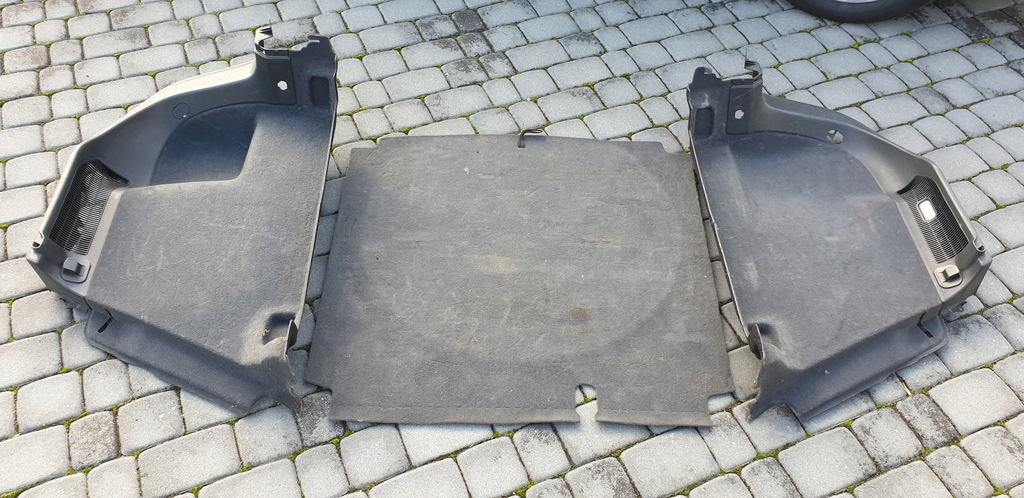 фото №1, Обшивка обшивки audi a3 8p 2003- 5 дверь