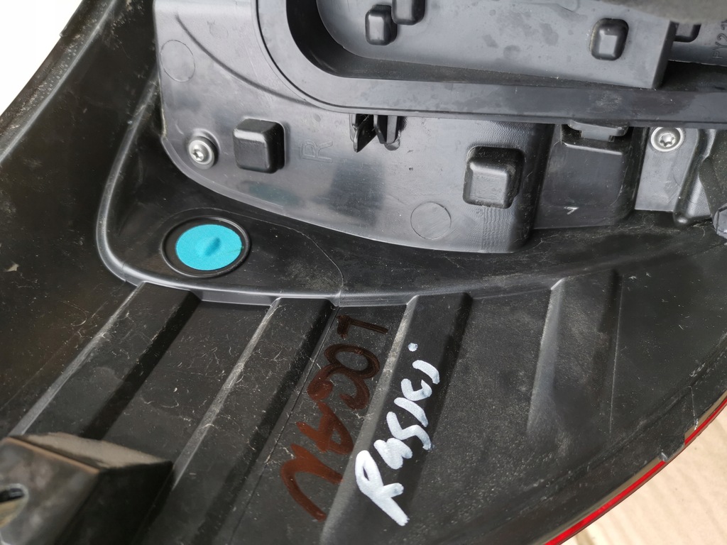 фото №11, Dacia sandero ii lift лампа led задняя задняя правая