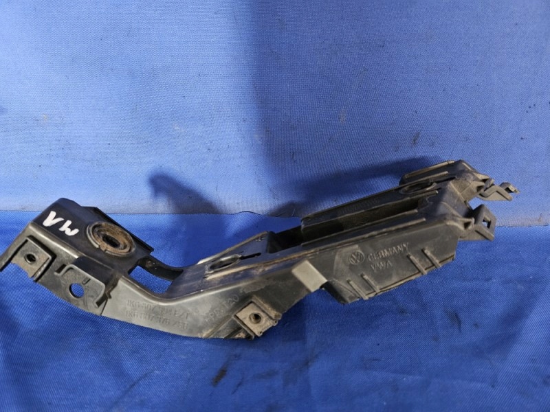 фото №1, Направляющая бампера правый задняя vw golf v